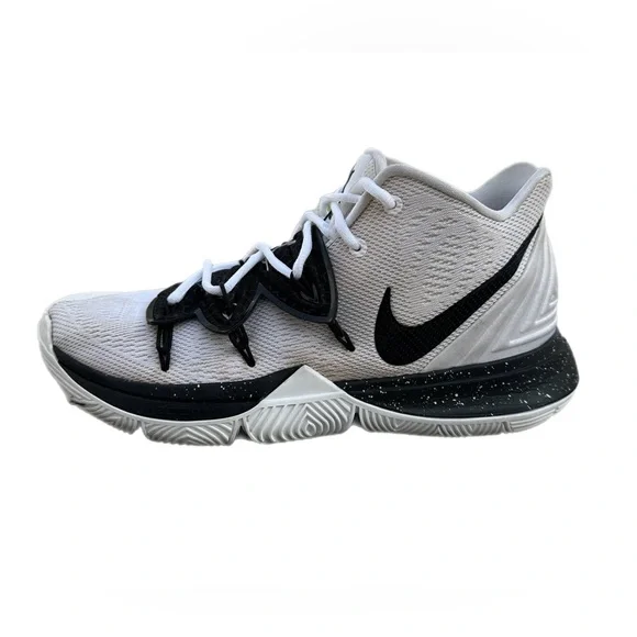 Nike Kyrie 5 TB Team Oreo White Black Basketball Shoes Men's CN9519-100 Size 10
